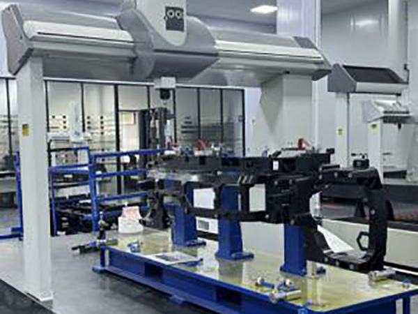 ?？怂箍等鴺藱z測汽車安裝燈支架